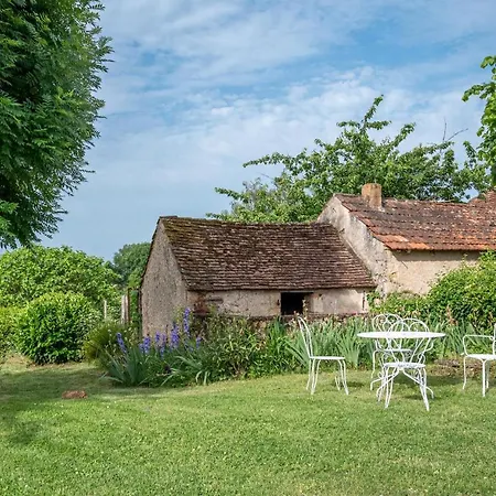 La Maison Magique Bed & Breakfast Saint-Chamassy