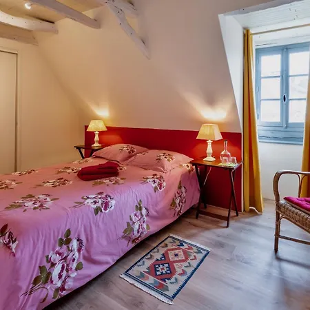 Bed & Breakfast La Maison Magique Saint-Chamassy