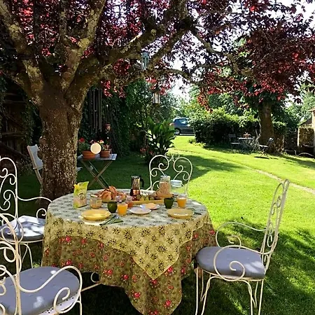La Maison Magique Bed & Breakfast