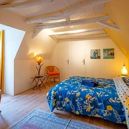 La Maison Magique Bed & Breakfast Saint-Chamassy