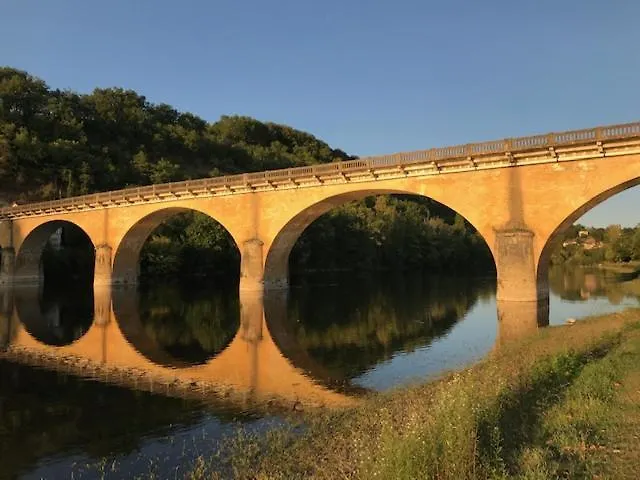 La Maison Magique فندق مبيت وإفطار Saint-Chamassy